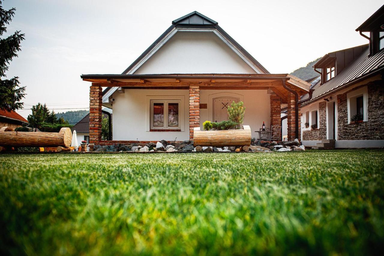 Chalets Dedinky Bagian luar foto